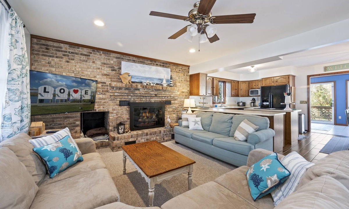 Chincoteague House | Whelks on Willow by Seaside Vacations & Sales