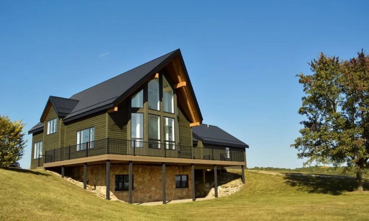 Warsaw Cabin | White Pines Lodge-360° views, spacious, serene, spa-like primary en suite