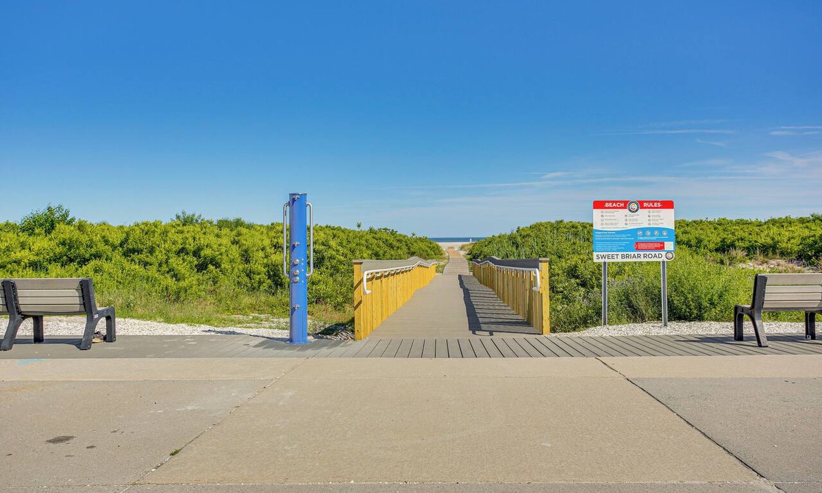 Wildwood Crest Condo | Wildwood Crest Condo w/Pool & Beach Access!