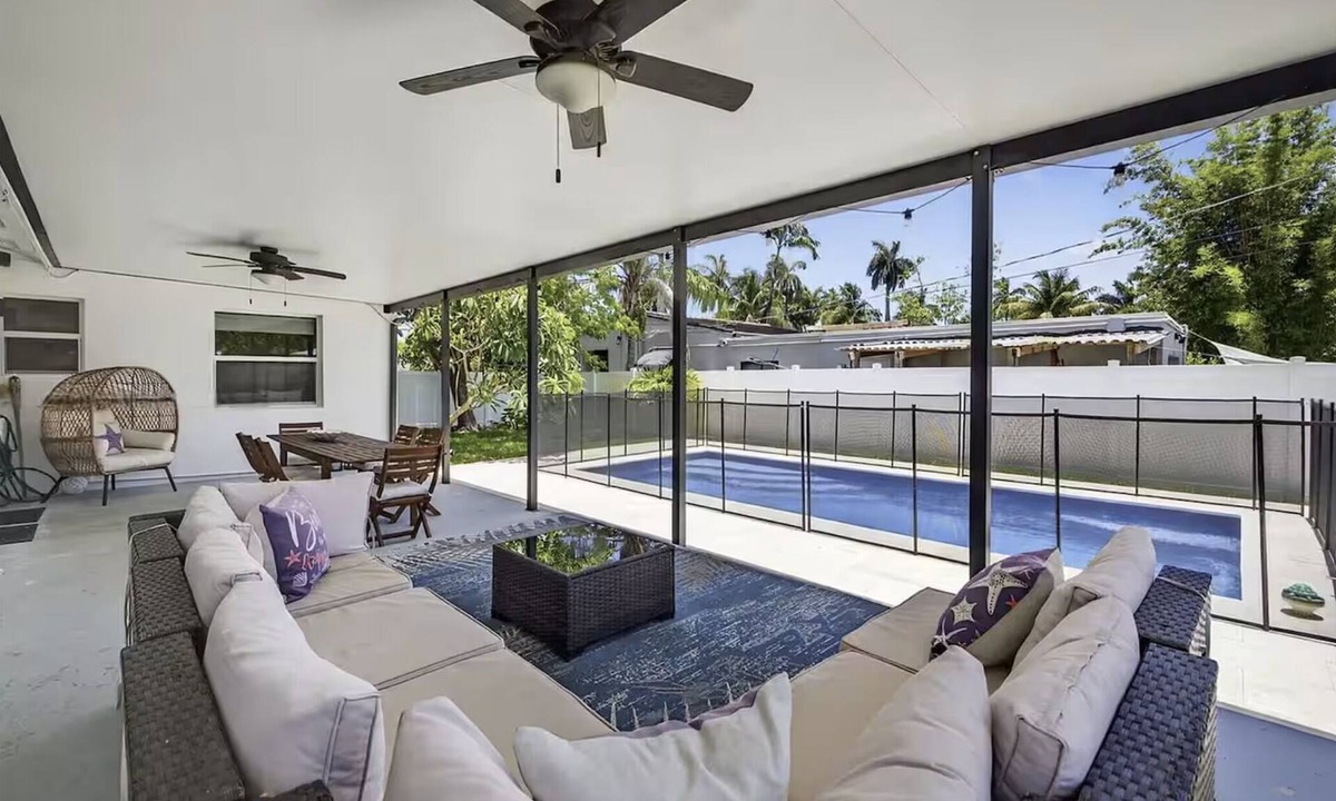 South Lake Villa | Wonderful 3-bedroom villa with Heated Saltwater Pool in vibrant Hollywood