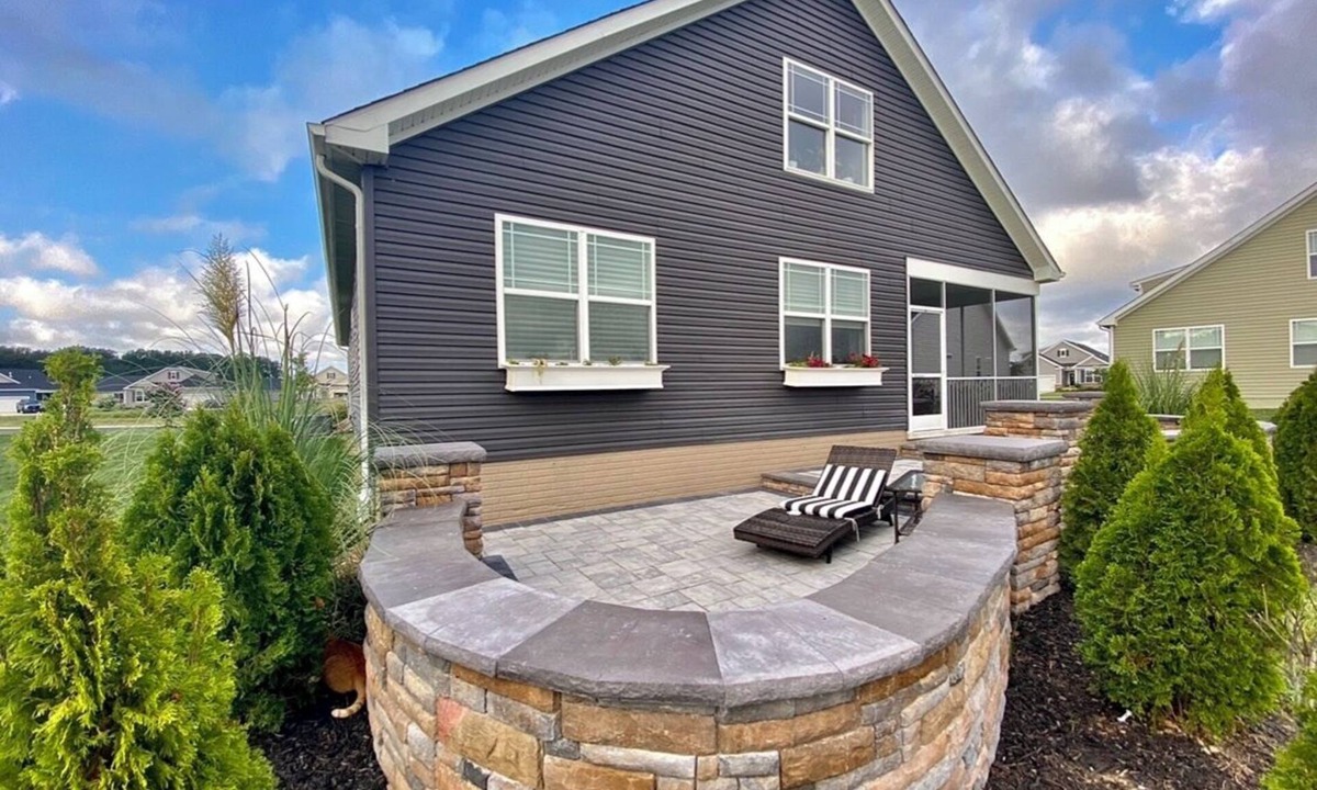 Milton House | Wonderful home with porch & courtyard - 5 mi to Lewes - 3bd,3ba Sleeps 6