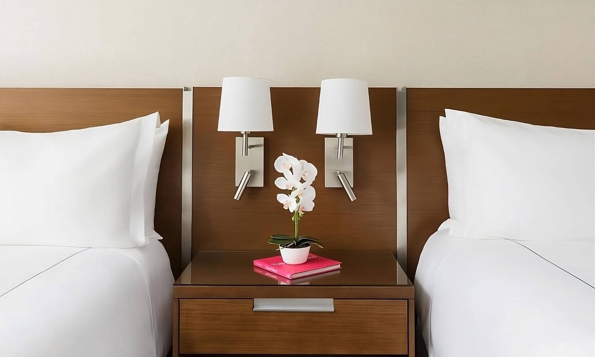 Bay Harbor Islands Hotel | Wonderful Stay! 2 Family-friendly Rooms, Steps Away to North Bayshore Park!