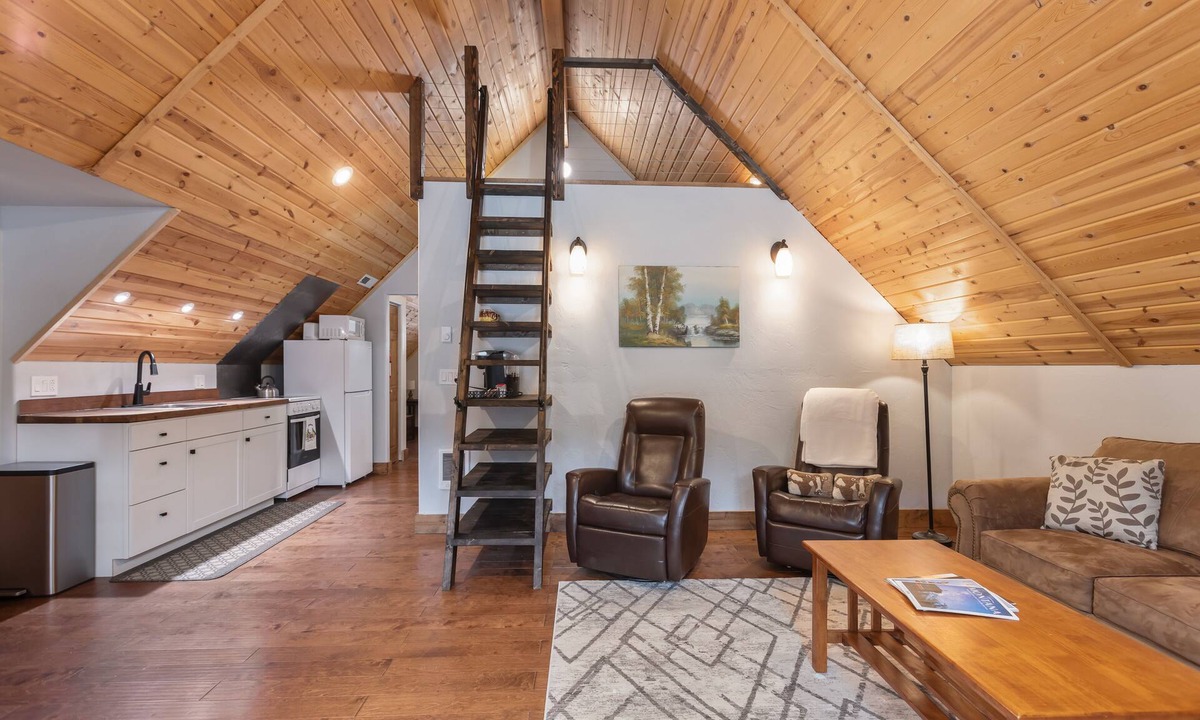 Kalispell Apartment | Wooded acreage with creek- 10 minutes to town