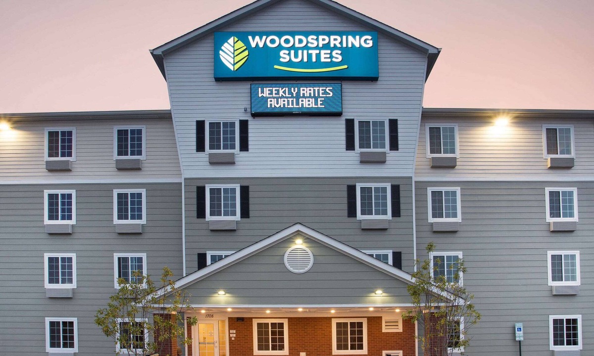 Chesapeake Hotel | WoodSpring Suites Chesapeake - Norfolk Greenbrier