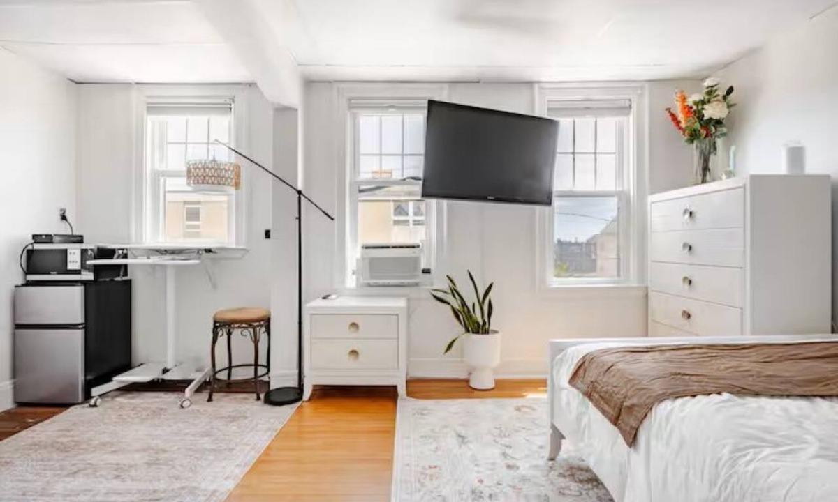 Kearny House | World Cup Haven Near NYC, PATH & Red Bull Arena