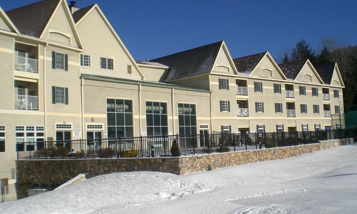 Hancock Resort | Wyndham Bentley Brook @ Jiminy Peak Rents Ski-in Ski-Out