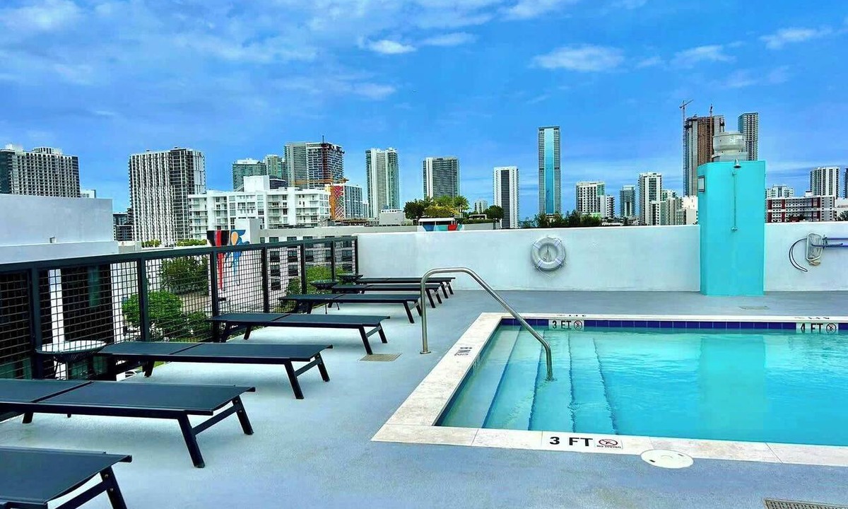 Wynwood Art District Apartment | Wynwood Condo: Rooftop Pool & Art District Views!