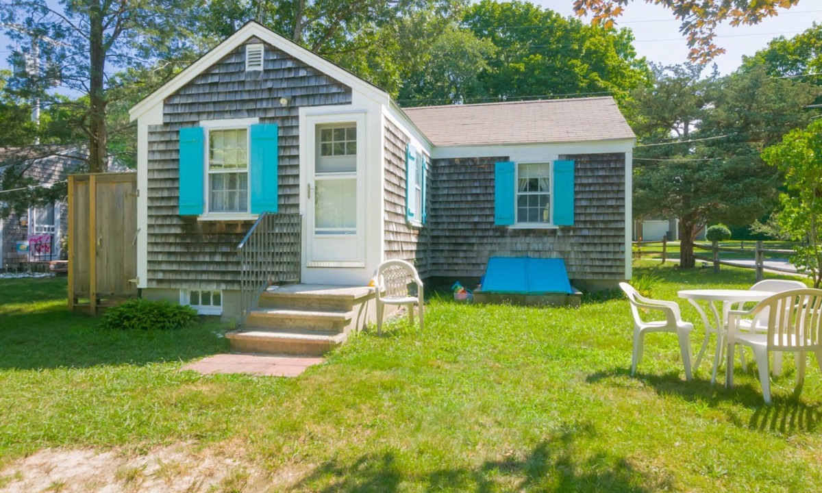 East Sandwich Cottage | Your Cape Adventure Starts at East Sandwich!