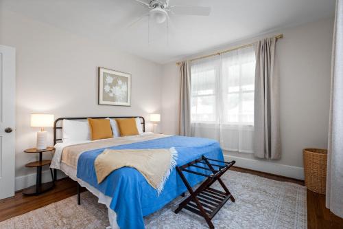 Montrose House | Your Futura Stay! 4 BR Near RIC with Gaming Lounge