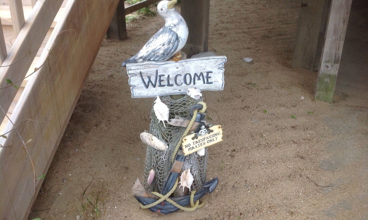 Colington Cottage | Your Private Coastal Retreat Awaits you at "Our Get Aweigh" Kill Devil Hills, NC