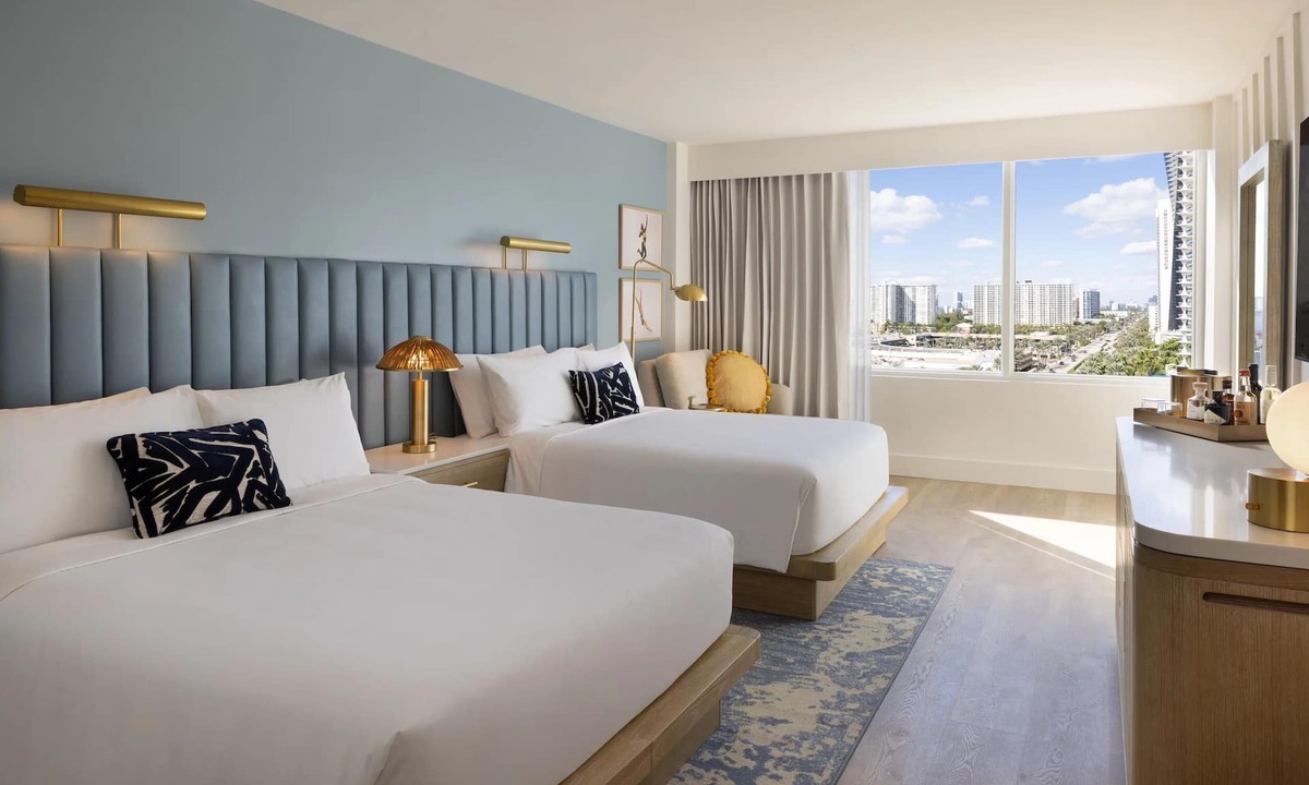 Sunny Isles Beach Hotel | Your Relaxing Getaway Awaits! 4 Great Units, Pool, Pets Allowed