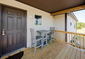 3-bedroom, 2-bathroom apartment. Walk to beach and access to REAL Watersports