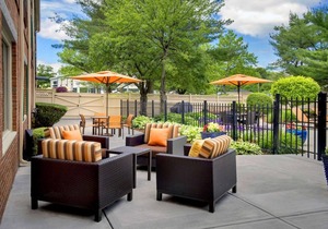 3 Convenient Units! FREE Parking, Pets Allowed, Close to Burlington Mall!