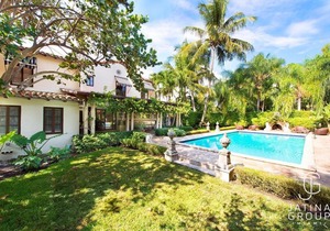 5 Bedroom Villa in Miami, Pool Fits 12 Guest!
