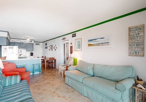 Colorful, Second-Floor Condo with Balcony, WiFi & Shared Pool/Kiddie Pool in Atlantic Beach