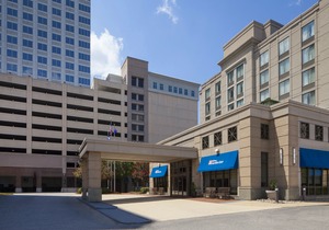 Hilton Garden Inn Virginia Beach Town Center