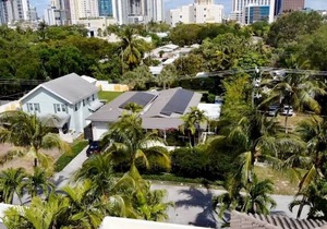 Home in Fort Lauderdale with POOL and ROOFTOP