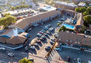 Hyannis Plaza Hotel