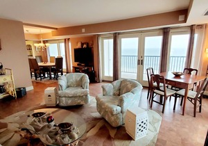 LINENS & DAILY ACTIVITIES INCLUDED*! OCEANFRONT/BOARDWALK BUILDING W/ROOFTOP POOL Oceanfront living at its finest. Enjoy this 3 bedroom, 3 full bathroom unit with recent upgrades