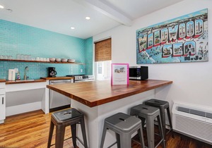 New Boutique Hotel/Condo 1.5 blocks from the beach & boardwalk #7