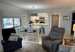 Ocean Hideaway 111-Oceanfront 18th St, Free WiFi, Elev, W/D, AC