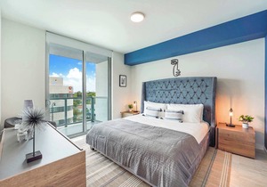 One Bedroom Condo King Bed With City Views