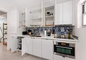 Roami at 250 Collins | Pool | Next to Beach | 2 Bed