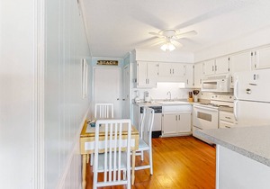 Second-Floor Condo with Ocean View, Easy Beach Access & Shared Pool/Grills in Atlantic Beach