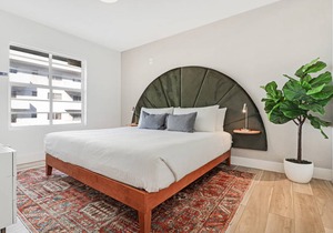 Sextant The Carmela One Block From Beach 2 Bed 2 Bath