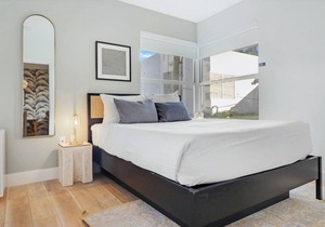 Sextant The Carmela One Block From Beach 1 Bed 1 Bath