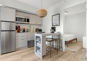 Sextant The Carmela One Block From Beach 1 Bed 1 Bath