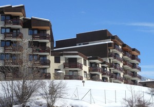 Studio sleeping area 4 pers, southwest balcony, Serre-Chevalier in Saint-Chaffrey