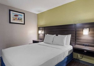 SureStay Studio by Best Western Virginia Beach Oceanfront