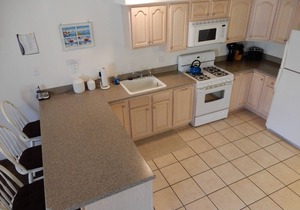 The East Magnolia Ave Condo Association! 4BR, 2BA, POOL, 2 DECKS, GRILLS!
