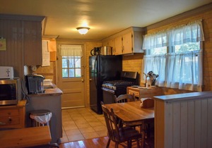 Two bedroom sleeping 6 with central air conditioning