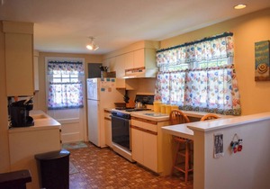 Two bedroom sleeping 6 with air conditioning