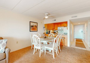 Vacation Retreat in Oceanfront Complex w/Free WiFi, Central AC, W/D