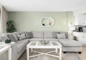 Wonderful 2 BR 2 BA Condo in an Oceanfront Building with Pool!