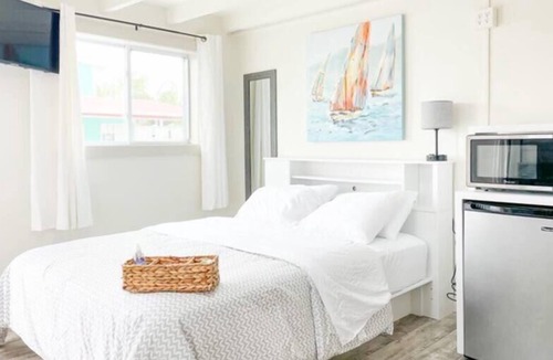 West Ocean City Resort | 02. Charming one-bedroom resort with pool