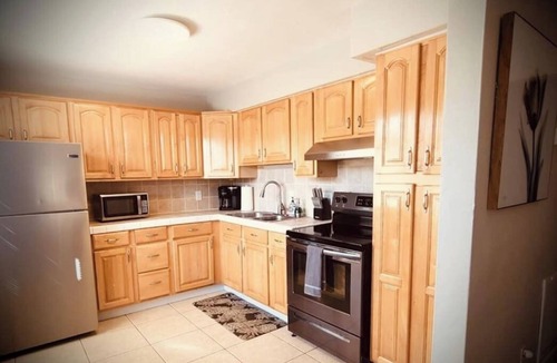 Sailboat Bend Apartment | 02 Walk to DT FTL - Serene apartment - King Bed