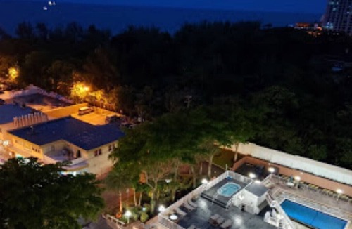 Barrier Island Condo | "1" 2 bed 2 bath condo 1 block off beach sleeps 8
