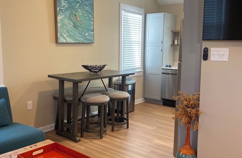 Wildwood Apartment | 1.5 Blocks to beach boardwalk - FREE CITYWIDE PARKING PASS! NEWLY RENOVATED!