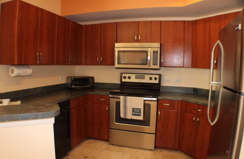 Surfside Condo | 1 Bd across from beach walk to BalHarbor Shops,restaurants,supermarket & shops