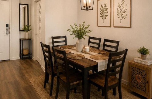 Venice Apartment | 1-Bedroom Apartment near ALX Airport and the Ocean