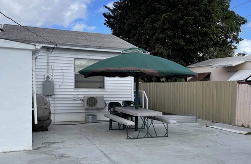 Little Ranches Apartment | 1 bedroom aprt in hollywood FL