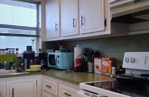 Sunrise Condo | 1-bedroom condo in Sunrise , monthly only. June to Sept, 3 months special