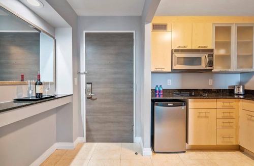 Birch Park Finger Streets Condo | 1 Bedroom Condo on the Water, Steps to Beach