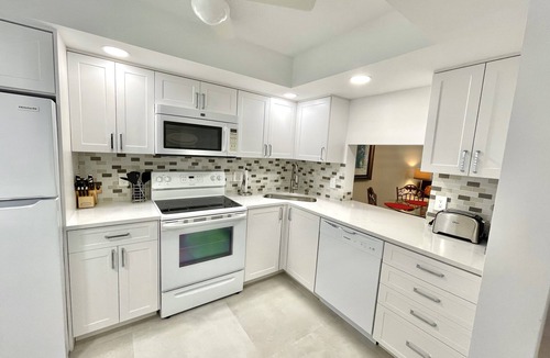 Terra Mar Island Estates Condo | 1 Bedroom Garden Condo—Steps from the Beach