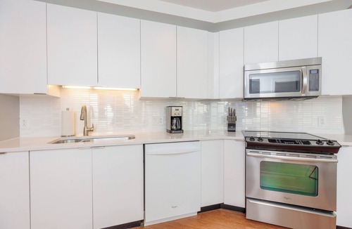 Chinatown Apartment | 1 Bedroom near Rose Kennedy Greenway