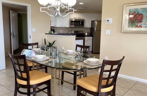 Weston Resort | 1-bedroom resort in Weston, Florida with pool, hot tub, BBQ, office space etc
